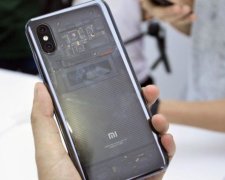 Xiaomi рассказала всю правду о прозрачном Mi 8 Explorer