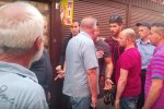 Шаурміст, що побив чоловіка на ринку, відкупився від поліції? Активісти зробили шокуючі заяви