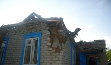 Семилетнюю девочку едва не убило снарядом (ФОТО) 