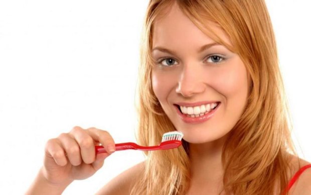 Ви здивуєтеся! Вчені знайшли смачну альтернативу чищенню зубів