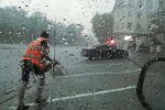 Стіна дощу і шквальний вітер - стихія підмочить репутацію у Львові 25 лютого