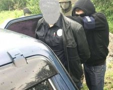 Копа-здирника затримали при отриманні хабара