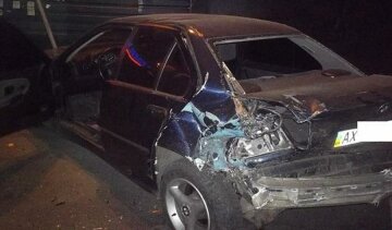 У центрі Харкова п'яний гонщик протаранив чотири авто (фото)