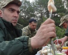 Бойцам АТО дадут дополнительную порцию мяса и печенье