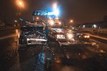 Кривавий поцілунок у лобове: у Києві маршрутка протаранила легковик, перші фото та відео