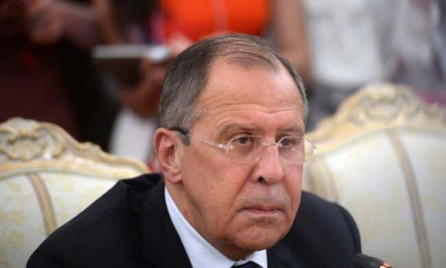 Це як здати нацистам: Лавров знову прикинувся "миротворцем"
