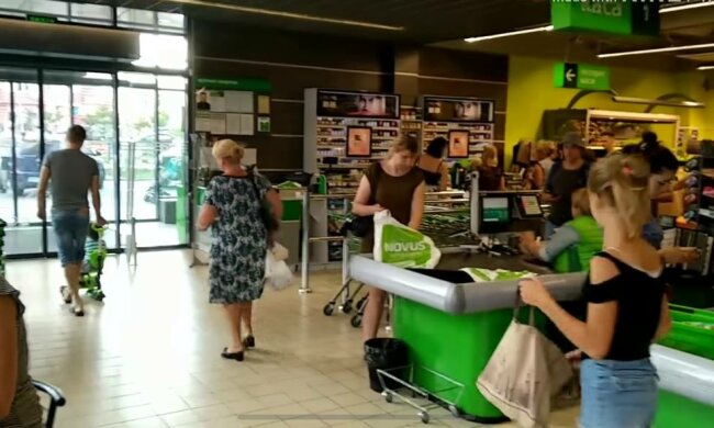 Супермаркет, фото: скріншот з відео