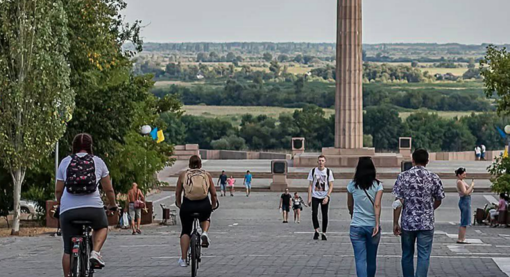 Що не можна пити 31 липня і навіщо треба в'язати сьогодні червону нитку: прикмети та заборони на Євдокима перед Спасом