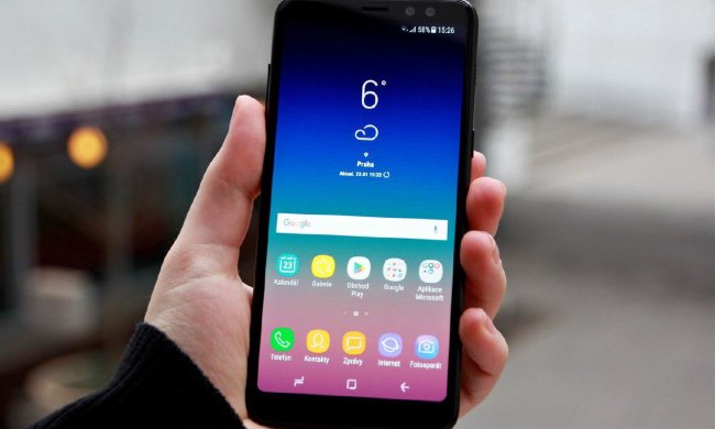 Samsung готує до виходу два нових смартфона