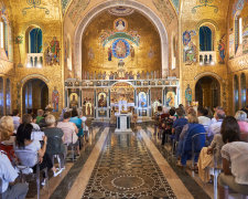 "Да" Томосу: во время богослужения в Неаполе произошло чудо, кровь святого "потекла" в сторону Украины