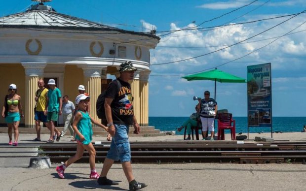За що боролися: відпочинок у Криму шокував навіть росіян
