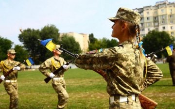 Не сжечь огнем, не одолеть пулями: история крепчайшего флага Украины