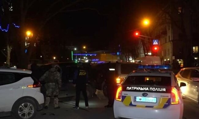 П'яна львів'янка жорстоко побила поліцейську - руки геть від коханого