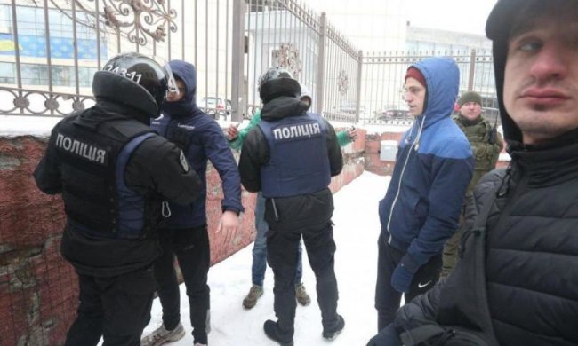 Молотком у голову: копи викрили криваву помсту у лавах держкорпорації