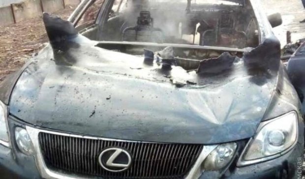 Злоумышленники подожгли тело убитого предпринимателя в собственном авто