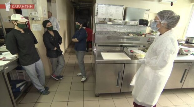 "Ревизор. Карантин" проверил одну из самых известных доставок суши в Киеве