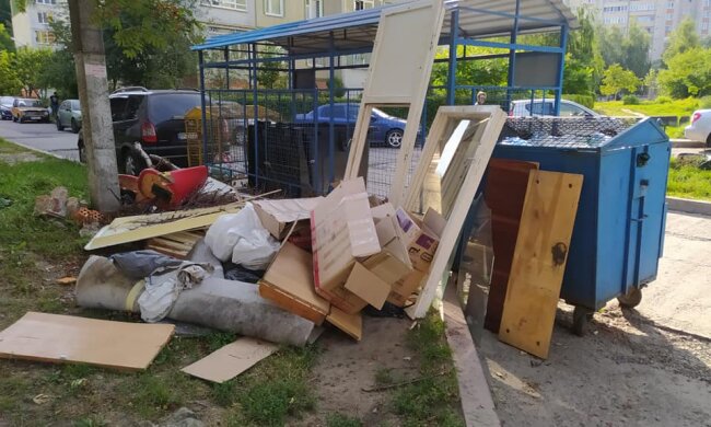 Коммунальщики Садового превратили Львов в "мусорную столицу" Украины
