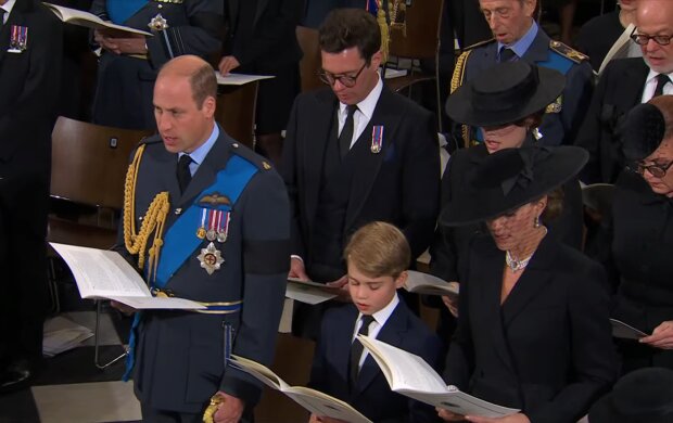 Принц Вільям і Кейт Міддлтон на похороні Єлизавети II, кадр з відео