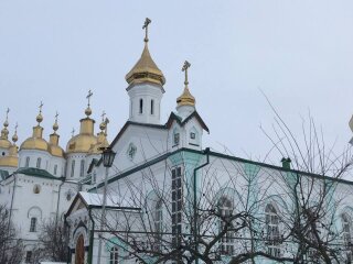 Свято-Троицкий храм на территории Крестовоздвиженского монастыря, фото: Полтавщина
