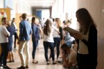 Під Львовом школярі змусили 12-річну зробити страшне: "роздягли і..."