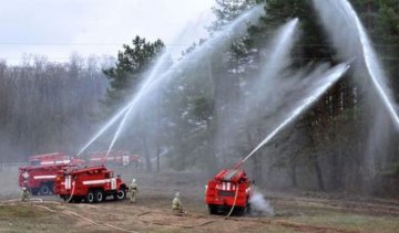 Рятувальники звітують  про повну ліквідацію пожежі під Чорнобилем