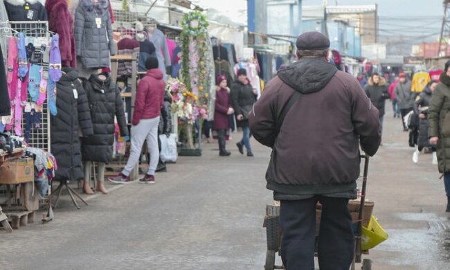 У Кличука решили судьбу Калиновского рынка: через аукцион