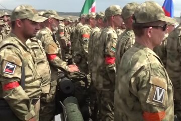 Российские оккупанты. Фото: скрин youtube