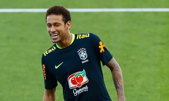 Манчестер Юнайтед предложит рекордные 200 млн евро за Неймара