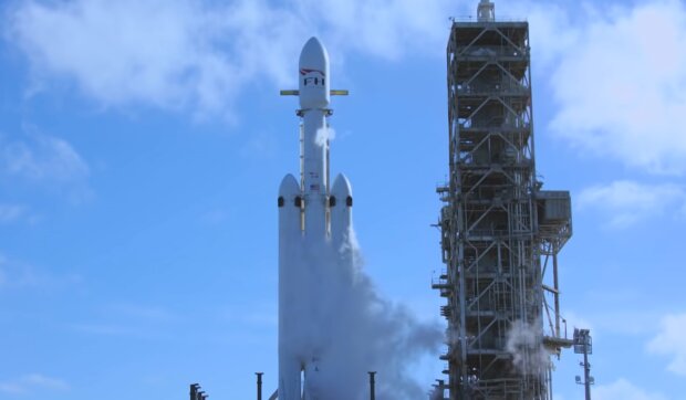 Ракета SpaceX, кадр из видео