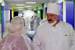 Александр Лукашенко в больнице, фото: EPA