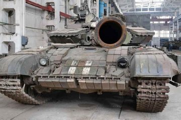 В Харкові відроджують танки Т-80 для українських військових (фото)