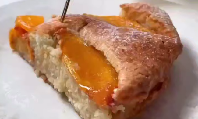 Пиріг з хурмою, кадр з відео