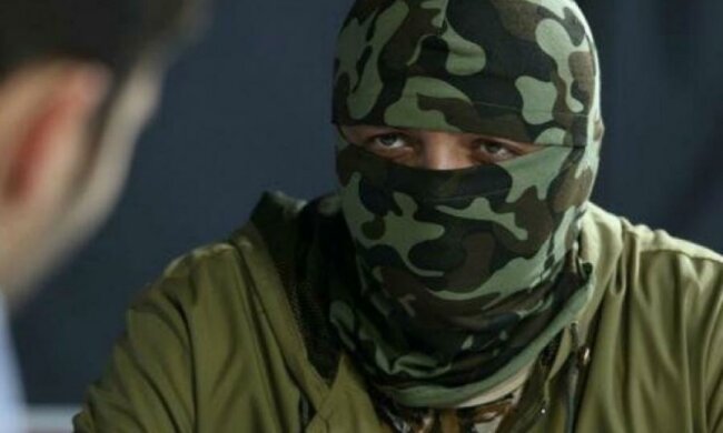 В Славянске боевик пришел с повинной