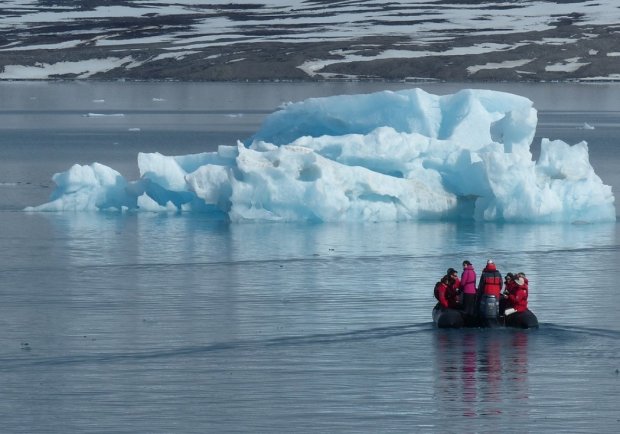 Человечество в опасности: под Арктикой найдена "тепловая бомба"