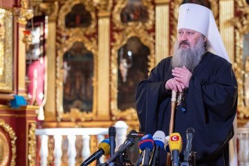 Обыски у настоятеля Киево-Печерской Лавры: силовики нашли много интересного, но мало приличного