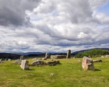 Археологи считали шотландский каменный круг уникальным древним сооружением. Как оказалось, его построил обычный фермер