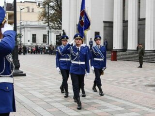 Почетный караул, фото из свободных источников