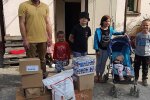 Волонтеры передали продуктовые наборы
