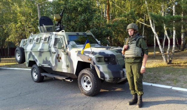 Центр Киева будут патрулировать нацгвардейцы на бронемашинах 