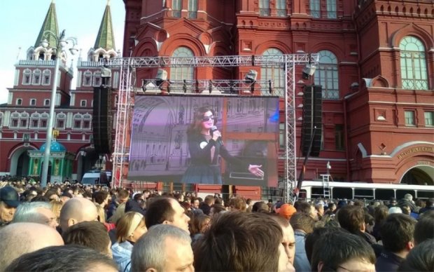 У Москві проходить масштабна акція пам'яті жертв пітерського теракту