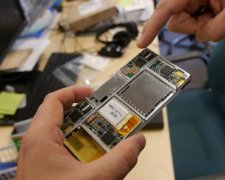 Вчені розповіли, як гаджети вбивають наші очі
