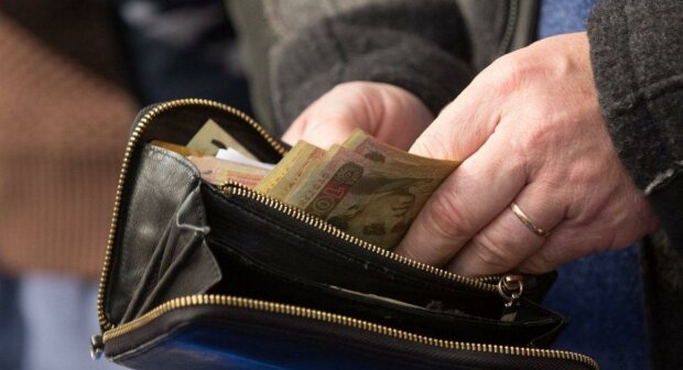На 5 тисяч більше: в Україні озвучили нові зарплати