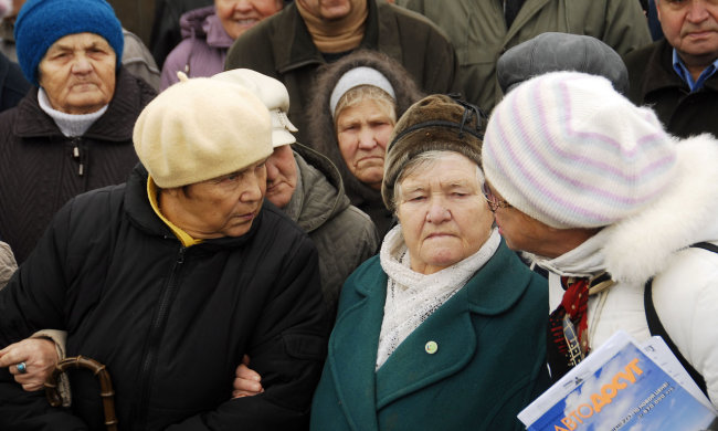 Українцям пообіцяли роздати по 12 тисяч: що потрібно знати