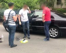 Нахабству немає меж: безсоромний майор попався на хабарі