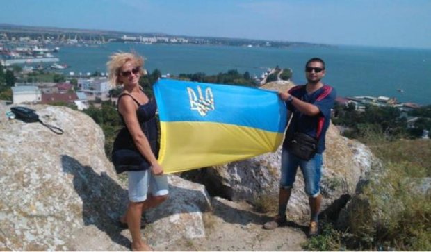Крымчанин получил 15 суток тюрьмы за украинский флаг 