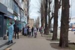 Черга до аптеки. Фото: скриншот Youtube