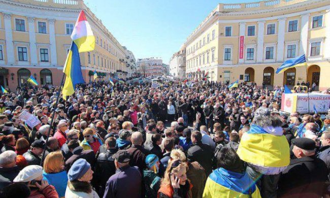 В Одесі на честь загиблих тривають мітинги