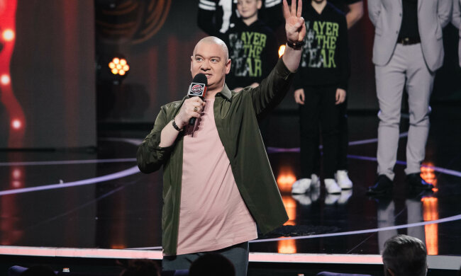 Кошевого из Квартала 95 "наказали" в прямом эфире: засунули голову в...