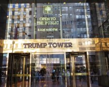 Улюблений хмарочос Трампа нищить вогонь