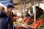 ринок, скріншот з відео